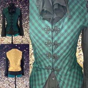 “Androg plaid vest”